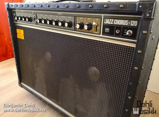 Roland JC-120 Jazz Chorus